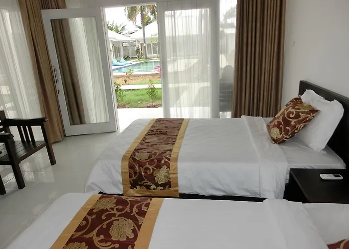 Lombok Holiday Hotel
